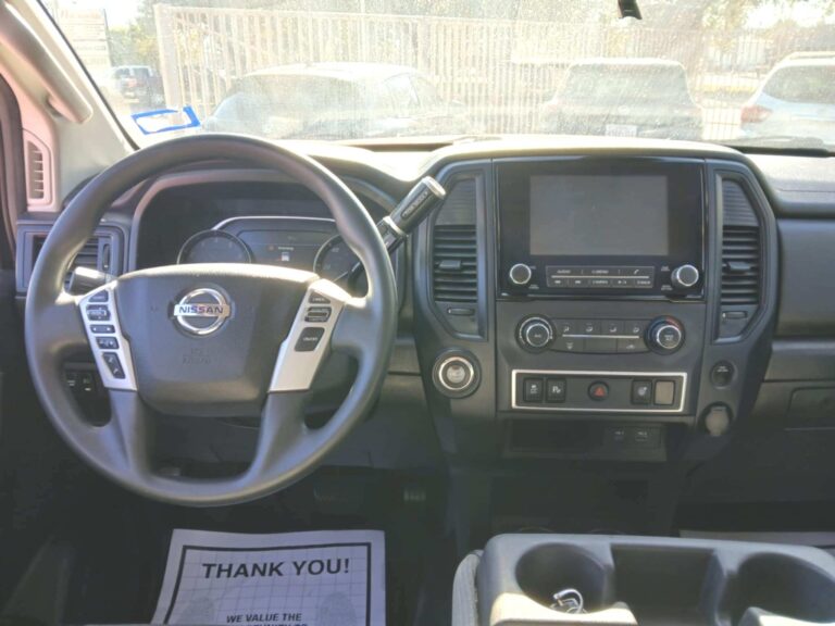 2020 NISSAN TITAN SV