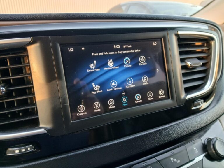 2019 CHRYSLER PACIFICA TOURING-L