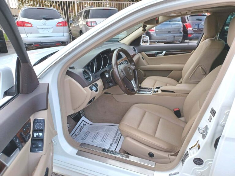 2014 MERCEDES-BENZ C-250