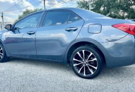 2018 TOYOTA COROLLA SE