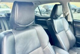 2018 TOYOTA COROLLA SE