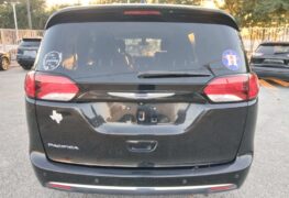 2019 CHRYSLER PACIFICA TOURING-L