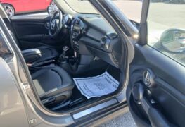 2018 MINI COOPER
