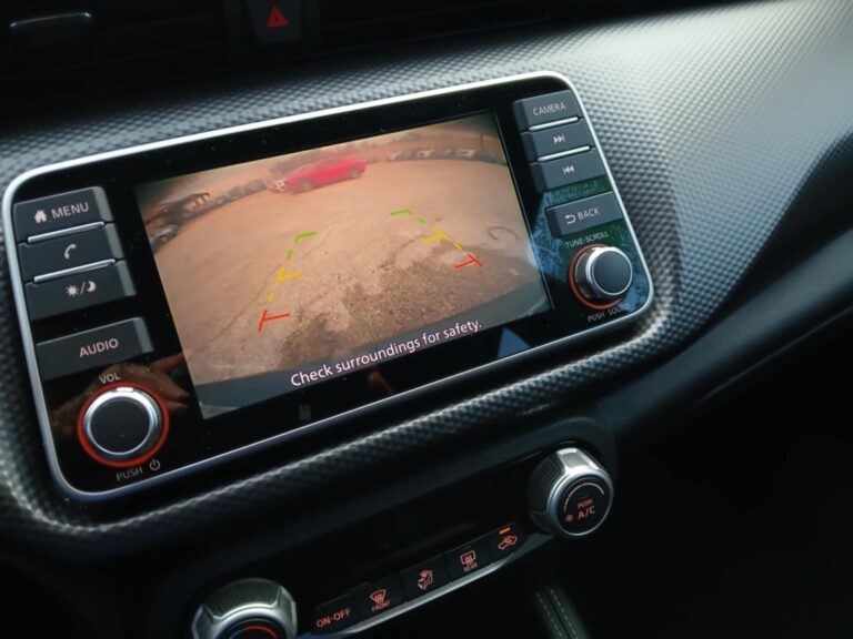 2018 NISSAN KICKS SV