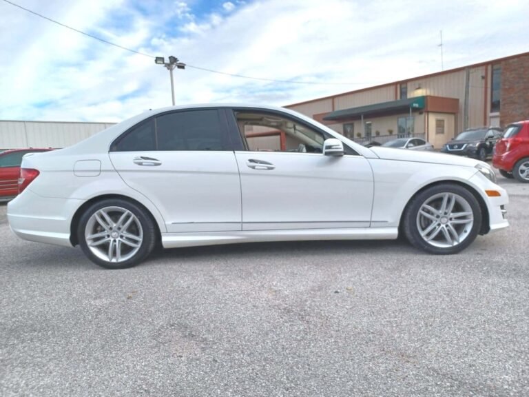 2014 MERCEDES-BENZ C-250