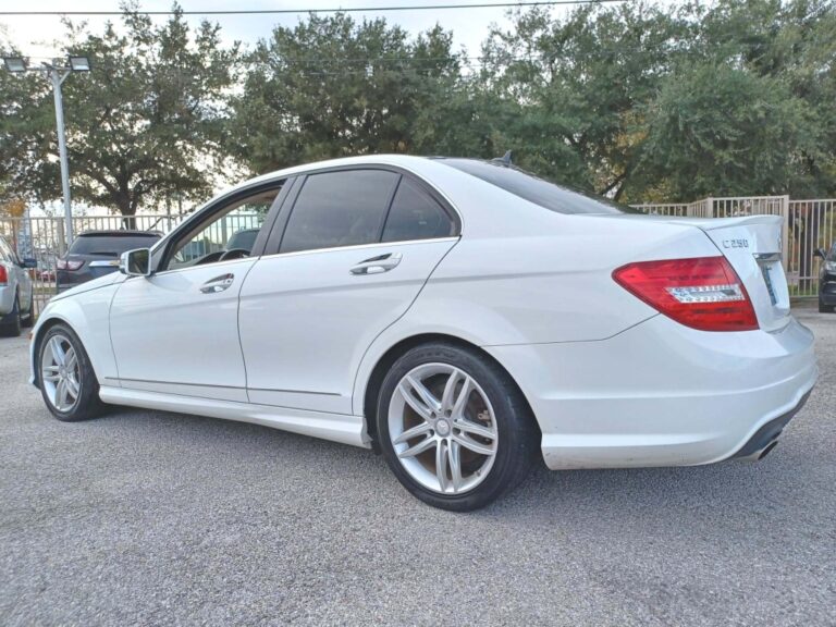 2014 MERCEDES-BENZ C-250