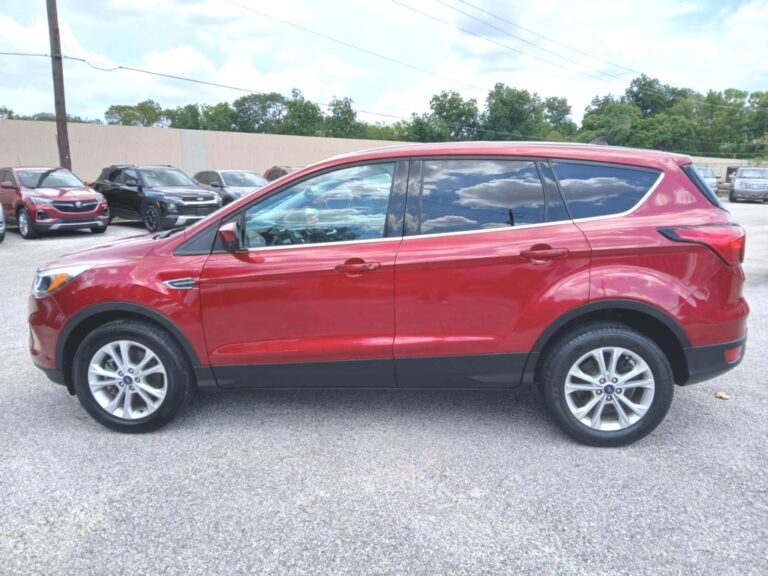 2019 FORD ESCAPE SE