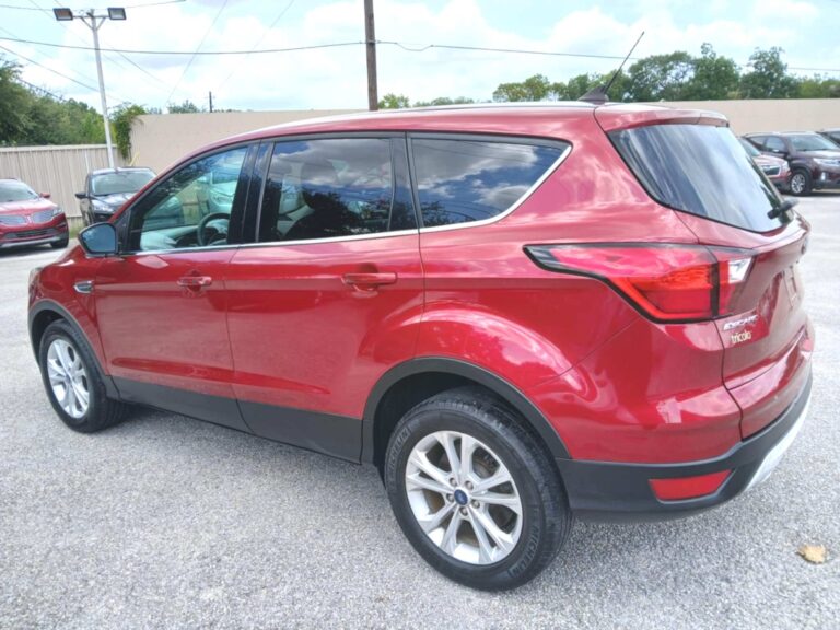 2019 FORD ESCAPE SE