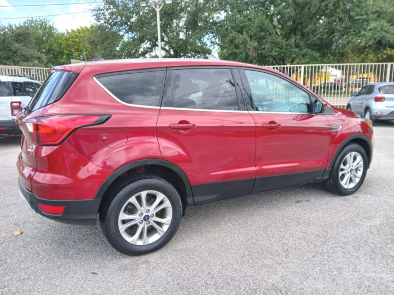 2019 FORD ESCAPE SE
