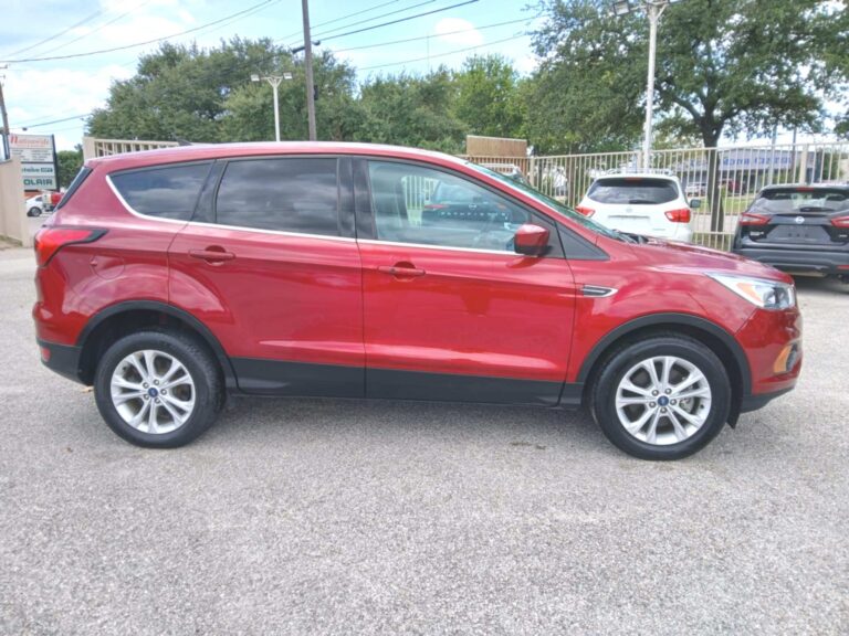 2019 FORD ESCAPE SE