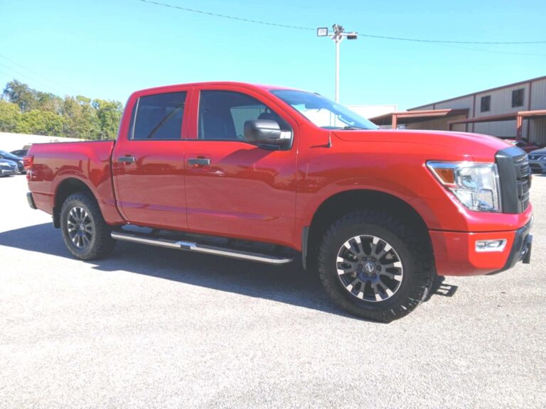 2020 NISSAN TITAN SV