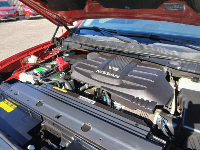 2020 NISSAN TITAN SV