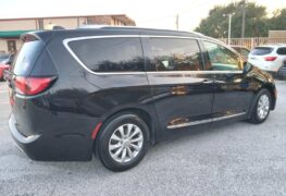 2019 CHRYSLER PACIFICA TOURING-L