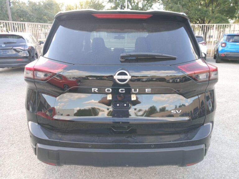 2024 NISSAN ROGUE SV
