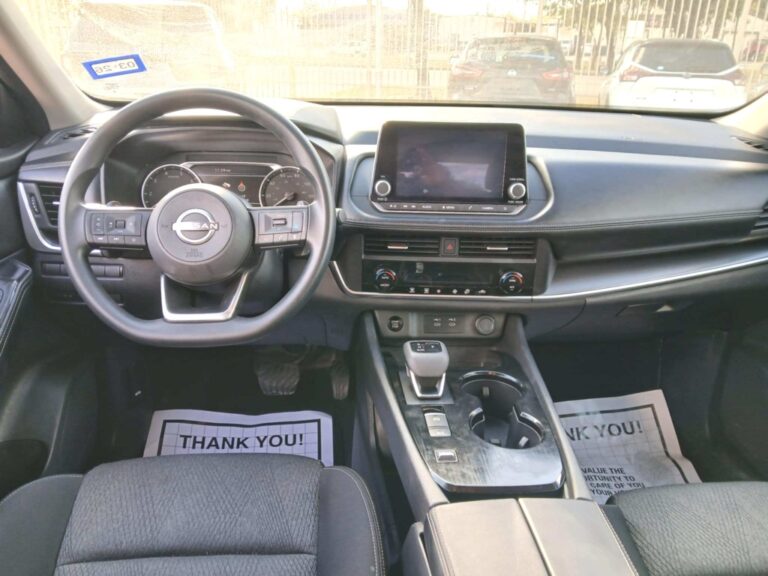 2024 NISSAN ROGUE SV