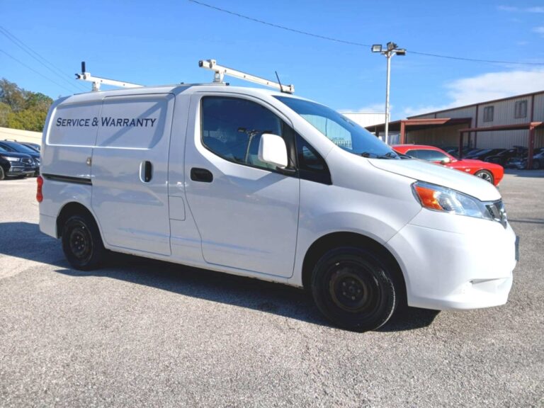 2019 NISSAN NV200 SV