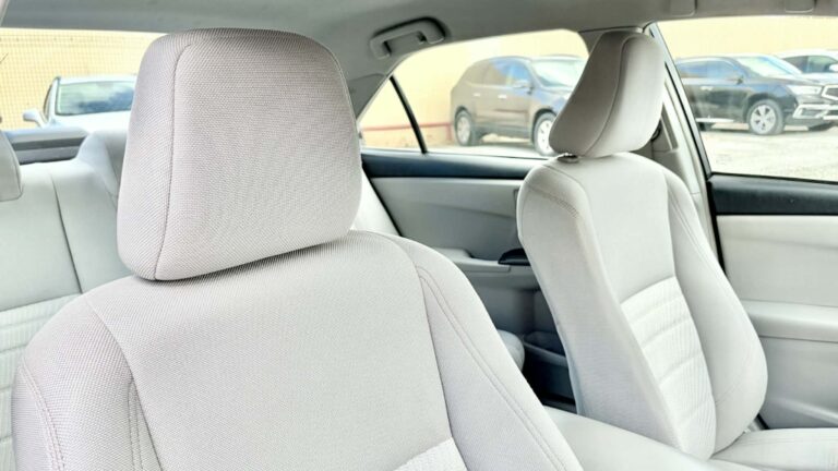 2016 TOYOTA CAMRY LE