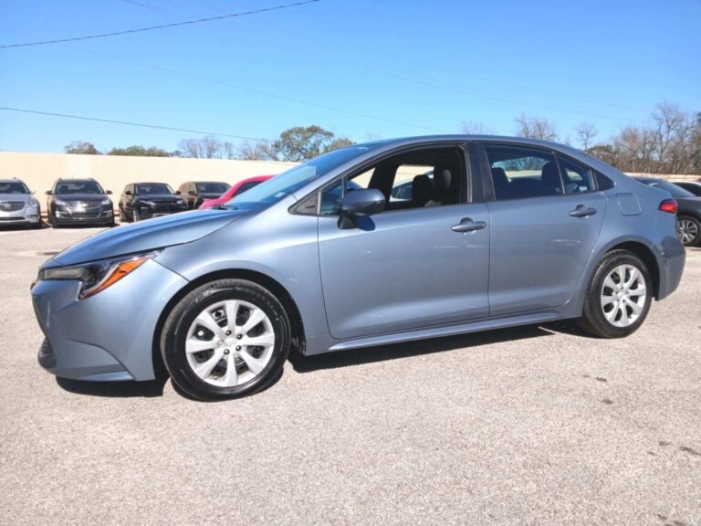 2022 TOYOTA COROLLA LE