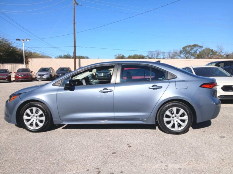 2022 TOYOTA COROLLA LE