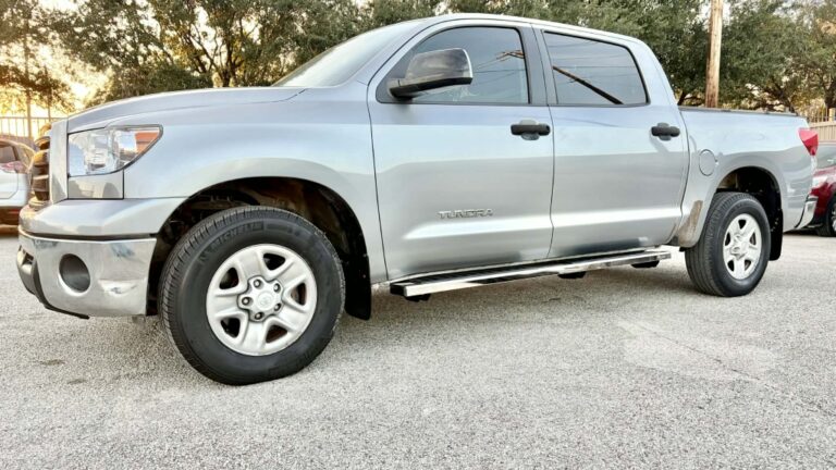 2013 TOYOTA TUNDRA