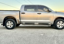 2013 TOYOTA TUNDRA