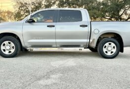 2013 TOYOTA TUNDRA
