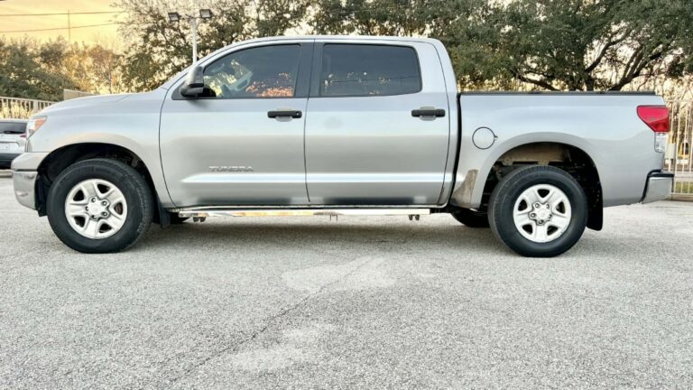 2013 TOYOTA TUNDRA