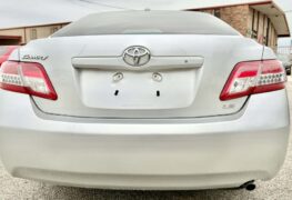 2010 TOYOTA CAMRY LE