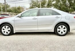 2010 TOYOTA CAMRY LE