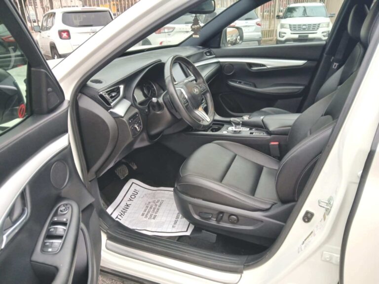 2021 INFINITI QX50 LUXE