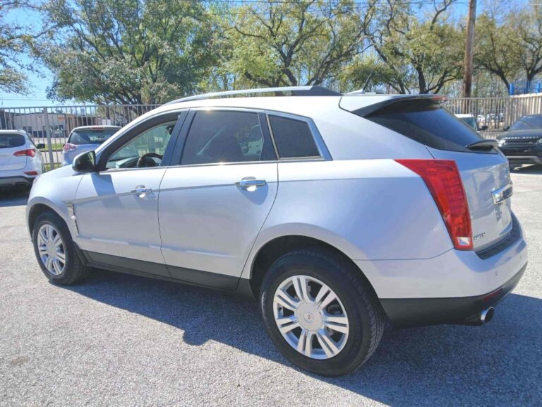 2010 CADILLAC SRX LUXURY