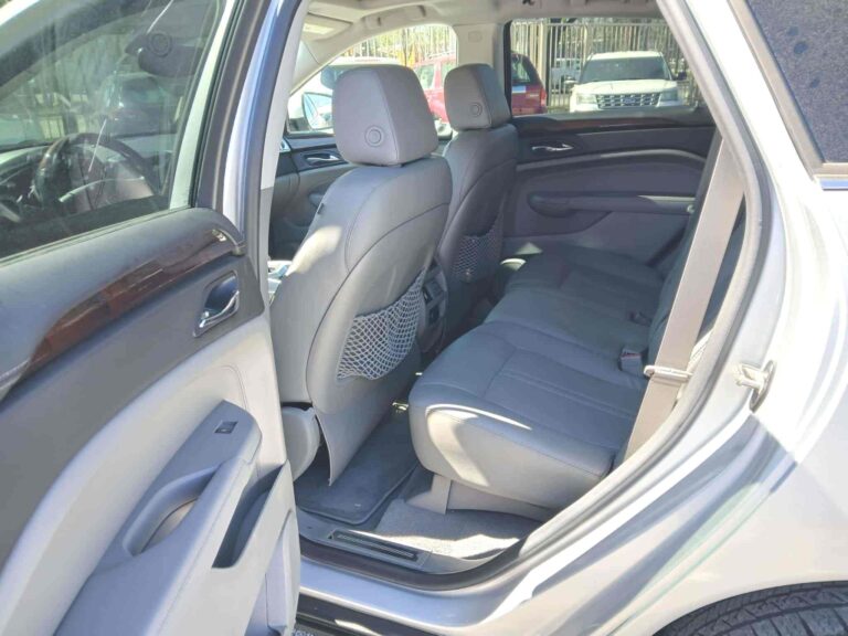 2010 CADILLAC SRX LUXURY