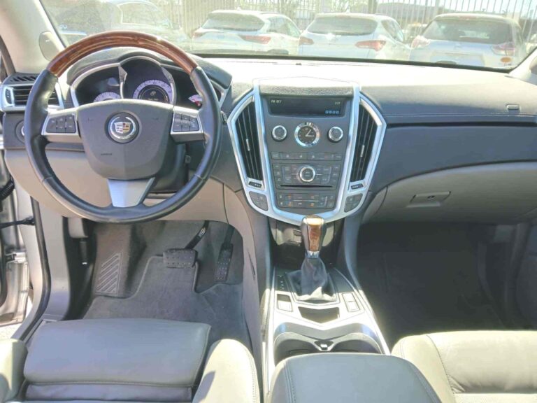 2010 CADILLAC SRX LUXURY