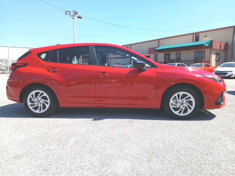 2025 SUBARU IMPREZA BASE