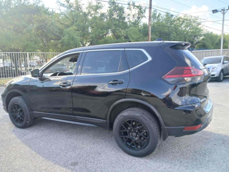 2020 NISSAN ROGUE SV