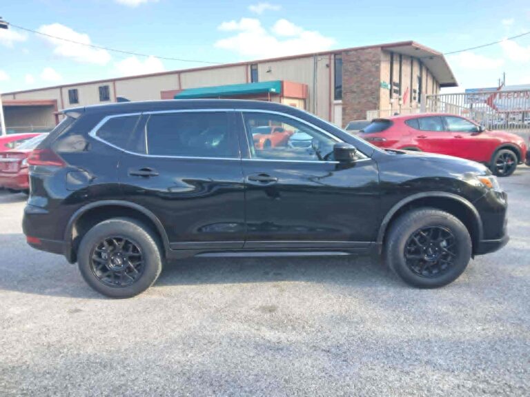 2020 NISSAN ROGUE SV