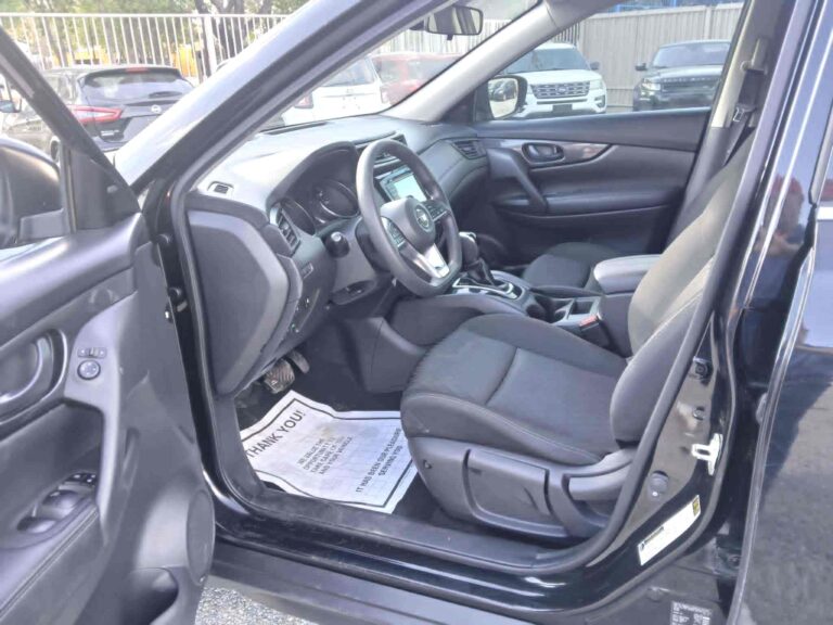 2020 NISSAN ROGUE SV