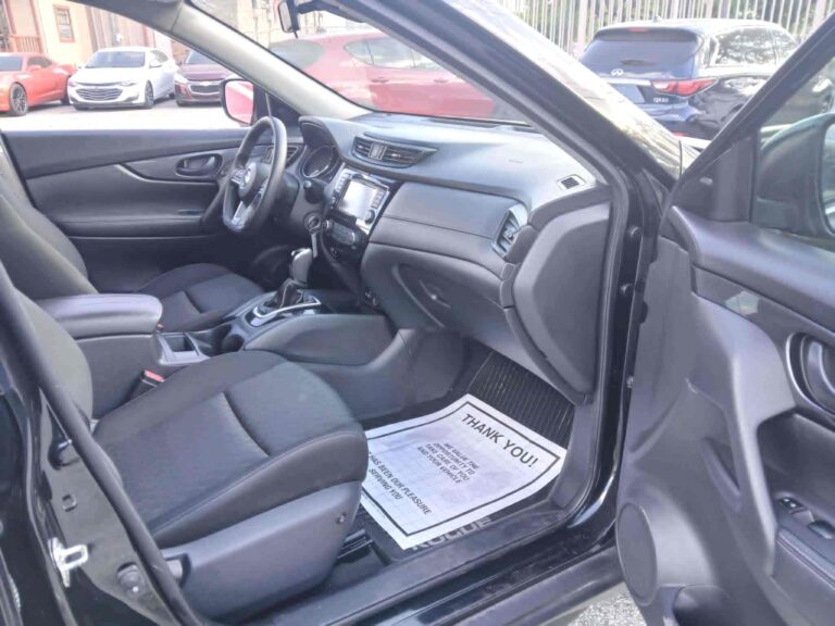 2020 NISSAN ROGUE SV