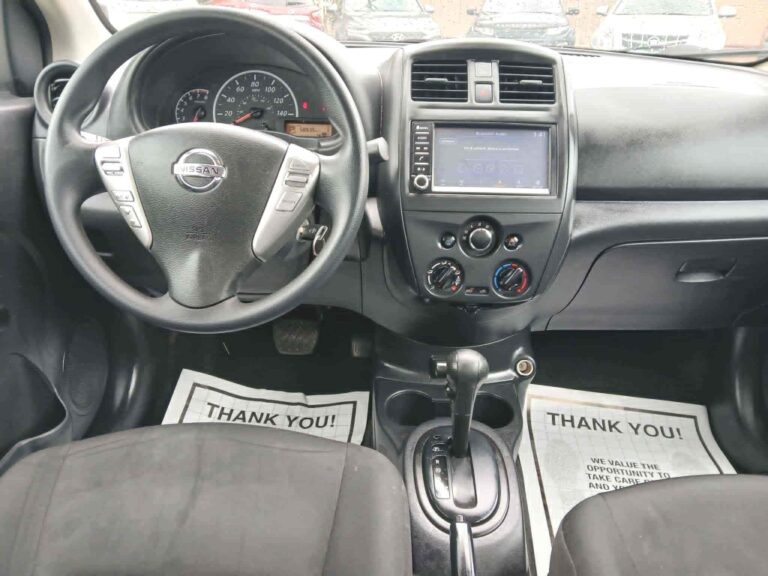 2019 NISSAN VERSA S