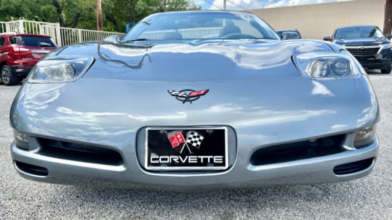 2004 CHEVROLET CORVETTE