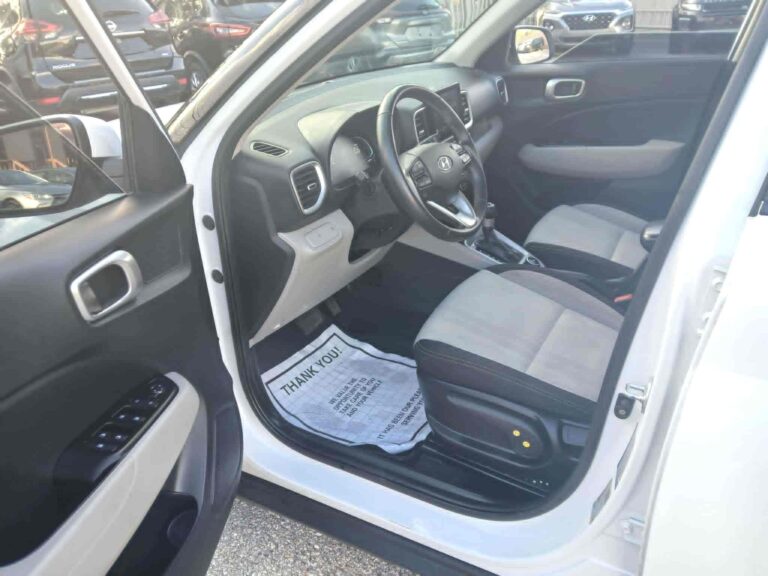 2025 HYUNDAI VENUE SEL