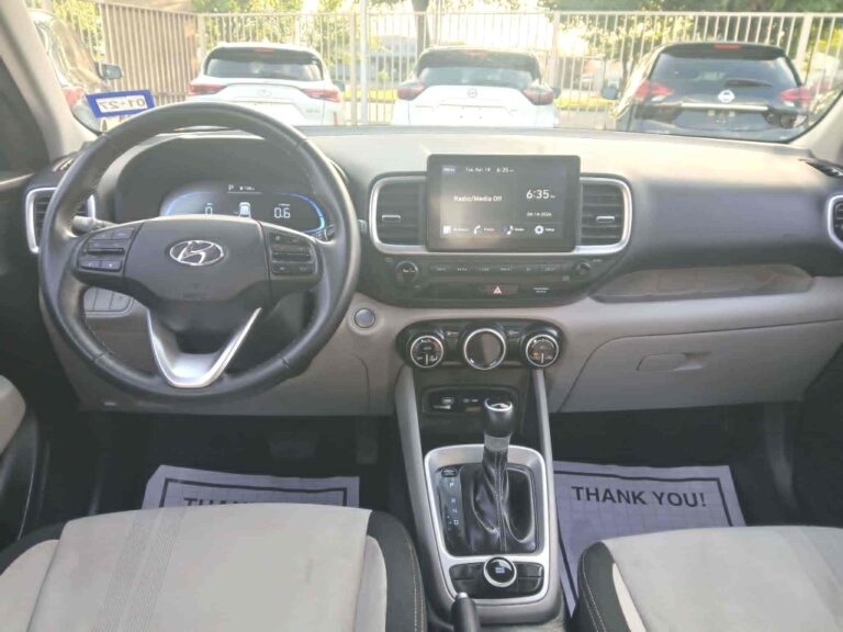 2025 HYUNDAI VENUE SEL