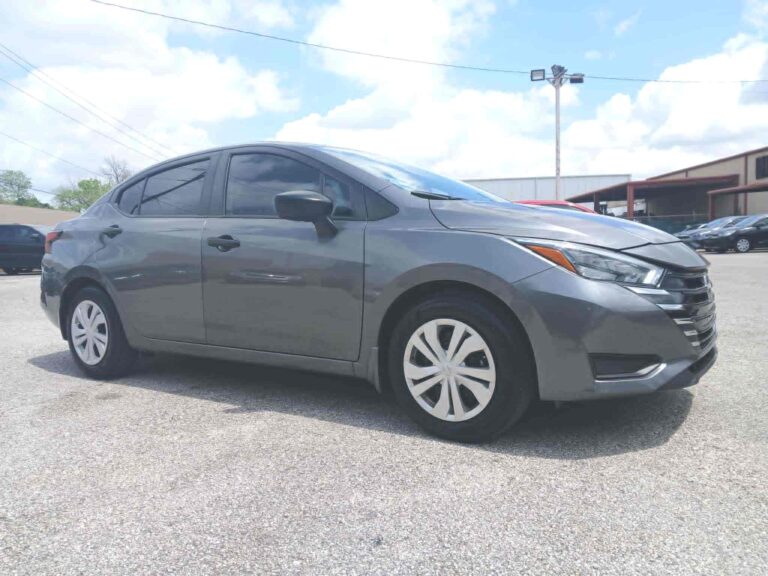 2025 NISSAN VERSA S