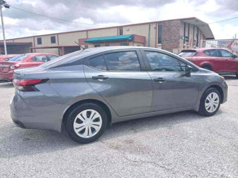 2025 NISSAN VERSA S
