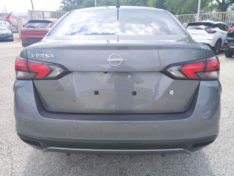 2025 NISSAN VERSA S