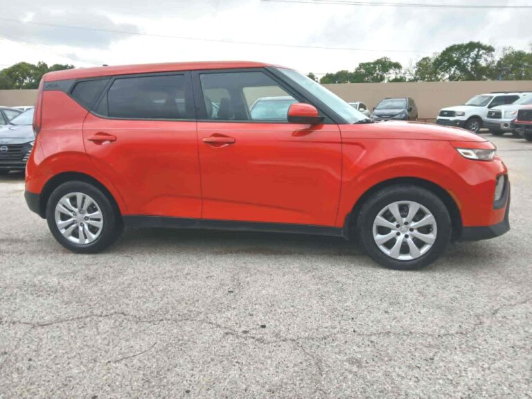2021 KIA SOUL LX
