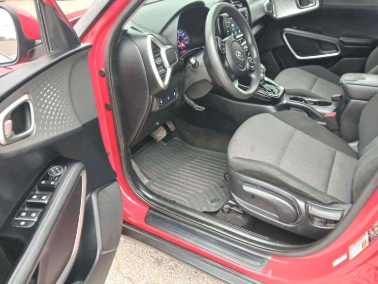 2021 KIA SOUL LX