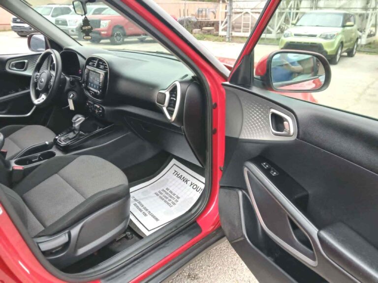 2021 KIA SOUL LX
