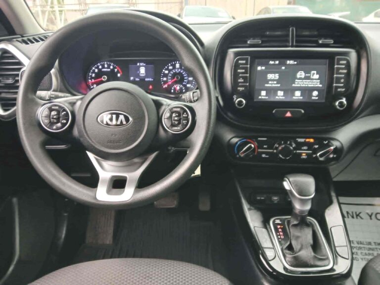 2021 KIA SOUL LX