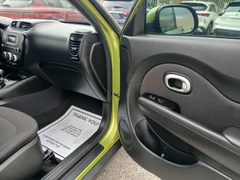 2016 KIA SOUL